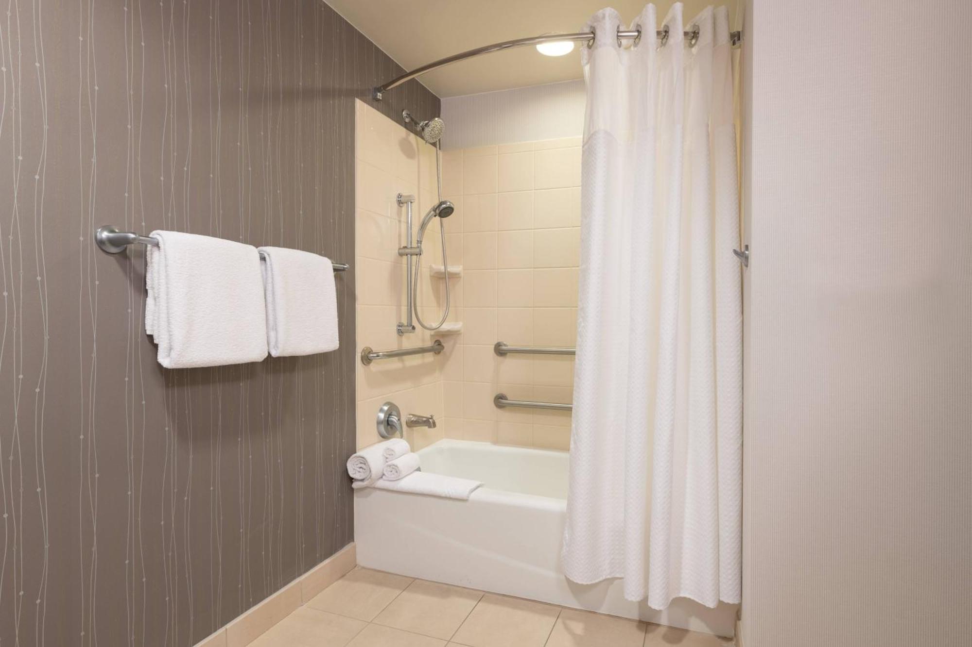 Courtyard By Marriott Newark-University Of Delaware Eksteriør billede